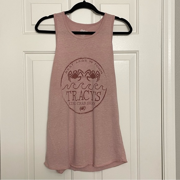 Vintage Tops - Tracy's King Crab Shack (Located In Juneau, Alaska) Tank Top In Pink Heather